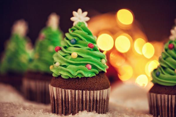 cupcake natalino decorado com árvore de natal