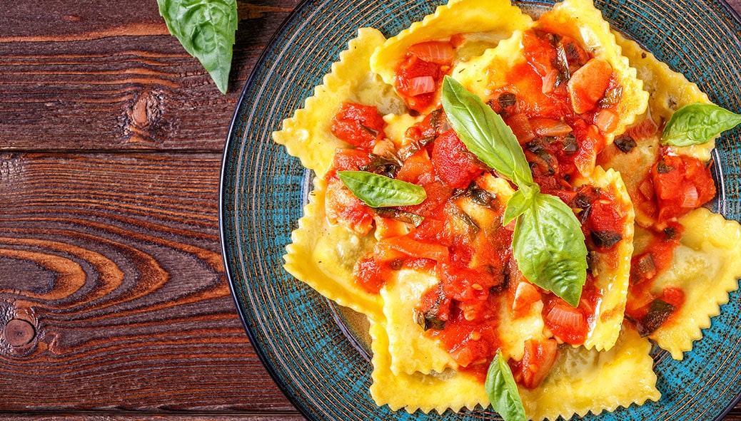 Ravioli de Carne com Molho Bolonhesa