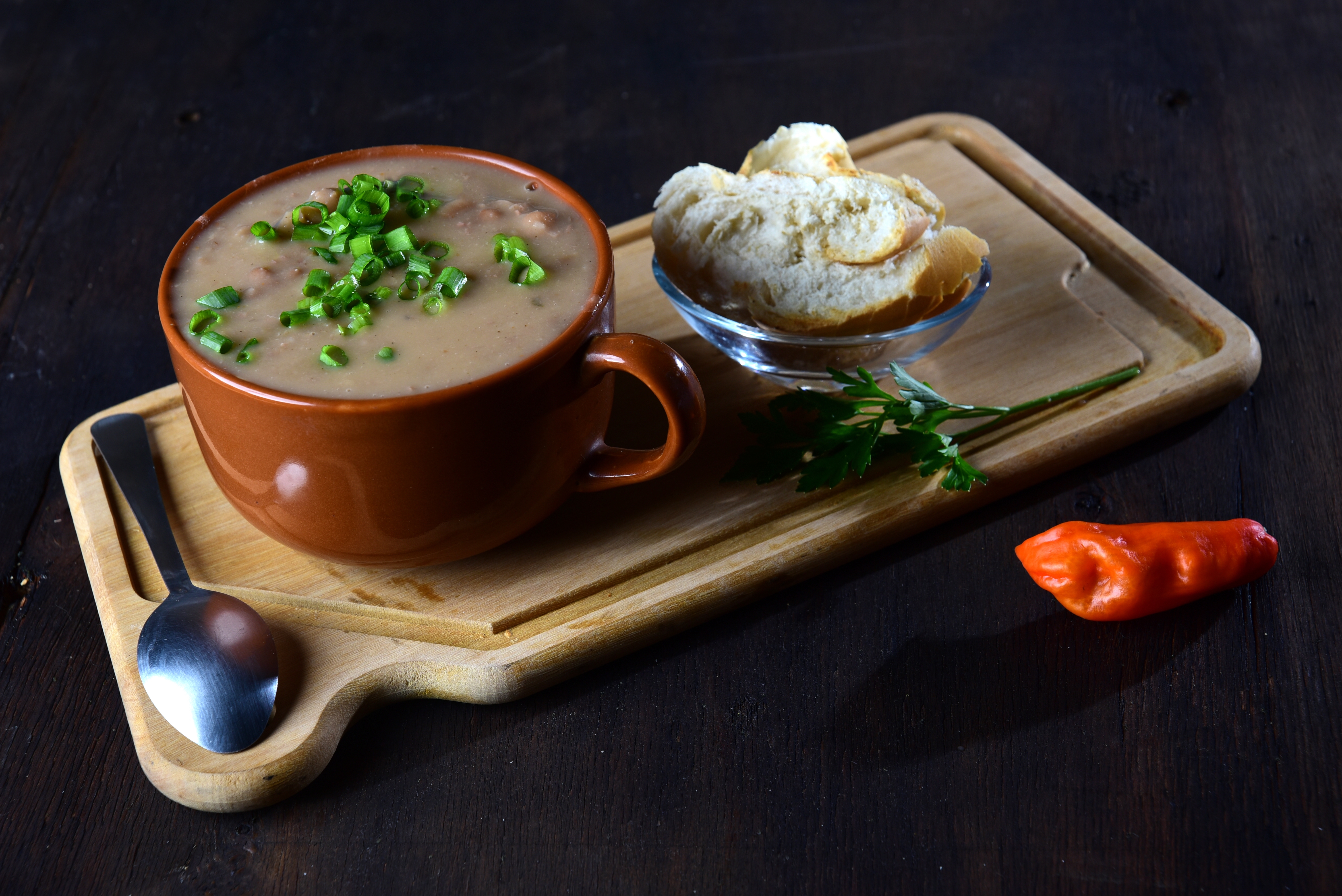 Caldo de Feijão com Calabresa e Bacon